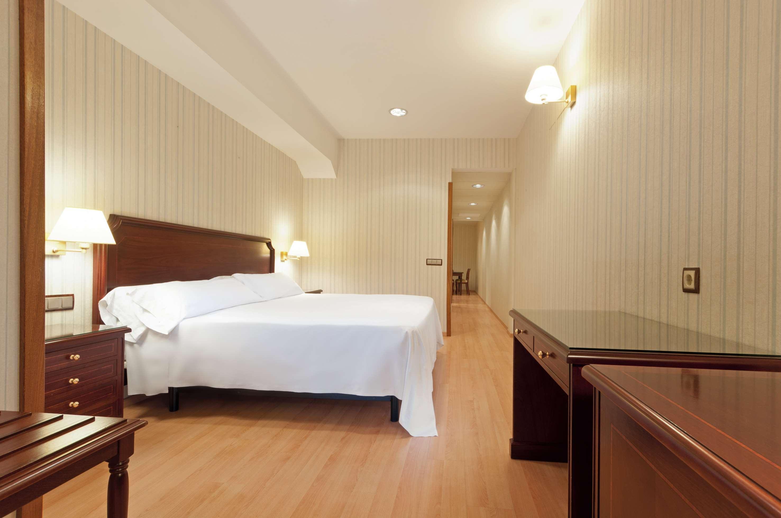 Hotel Madrid Leganes Affiliated By Melia Eksteriør bilde