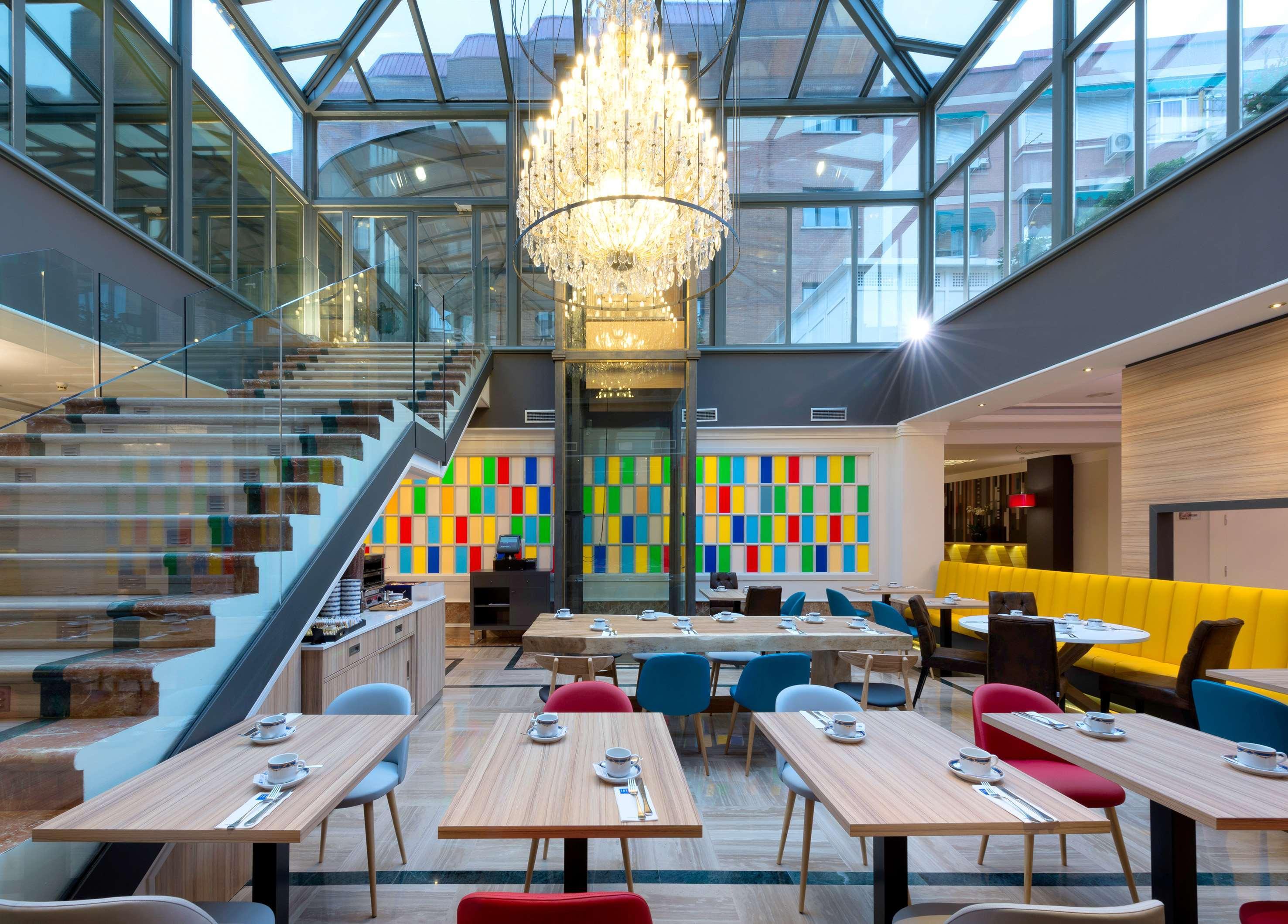 Hotel Madrid Leganes Affiliated By Melia Eksteriør bilde