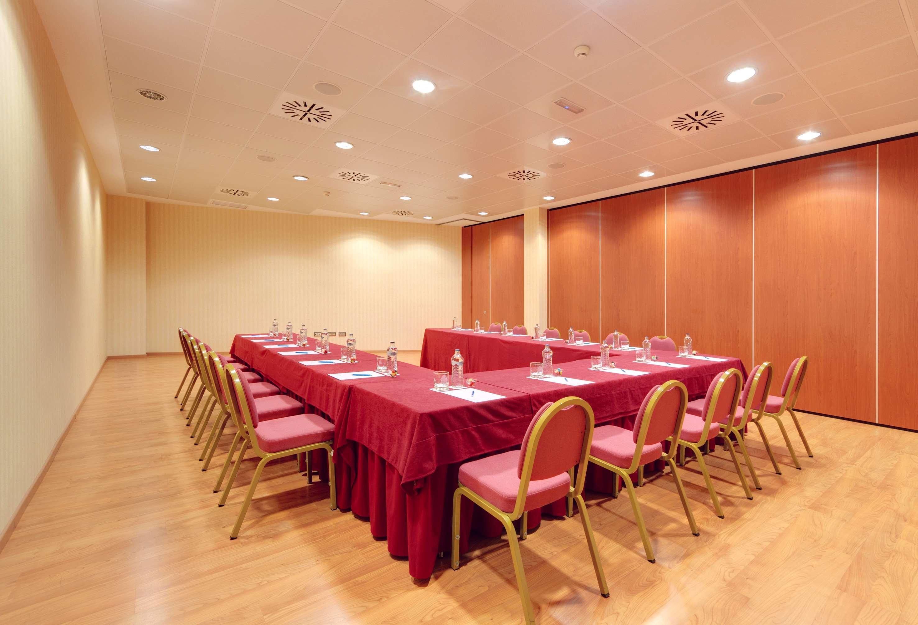 Hotel Madrid Leganes Affiliated By Melia Eksteriør bilde