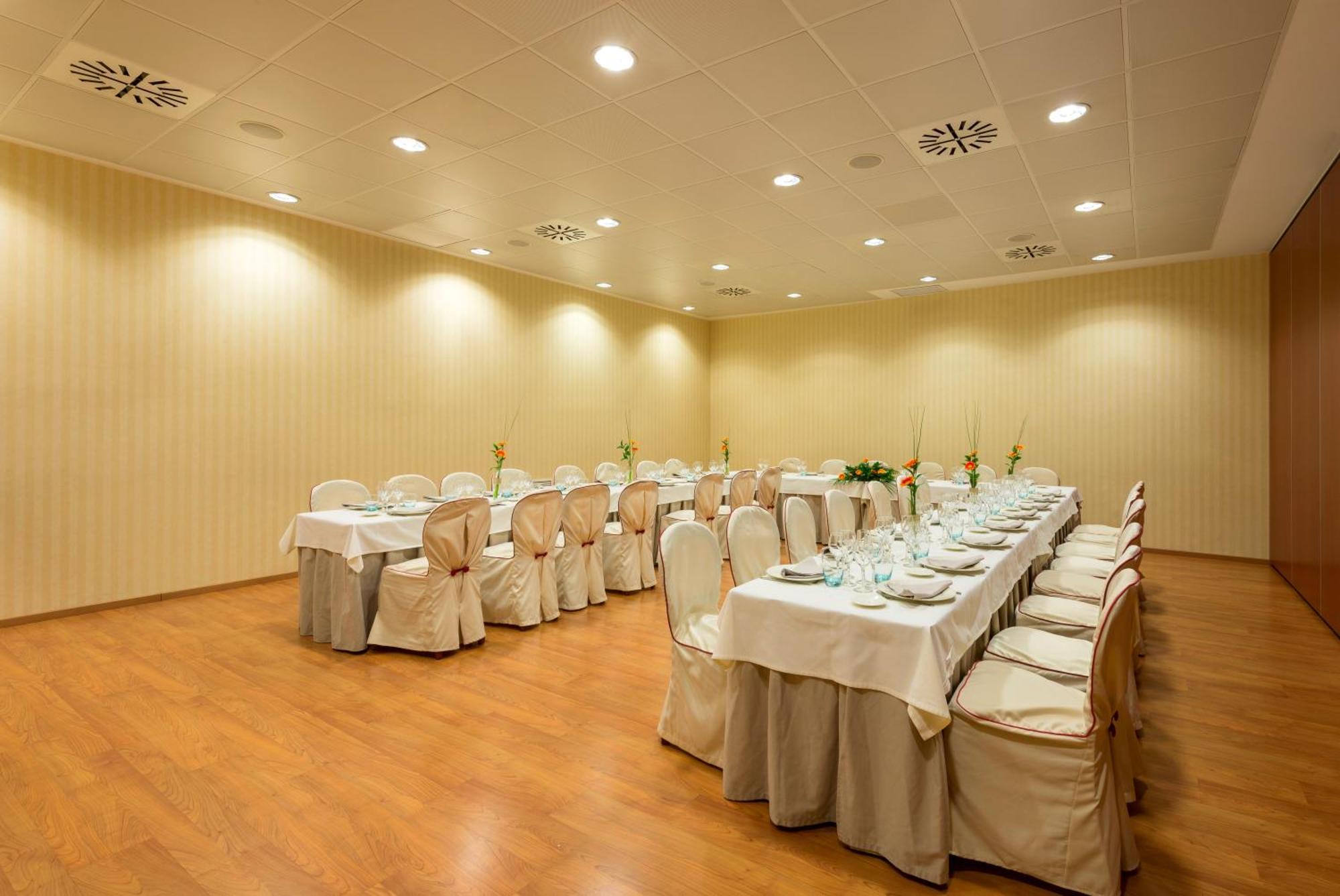 Hotel Madrid Leganes Affiliated By Melia Eksteriør bilde